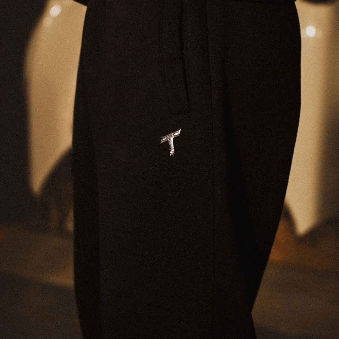 CLOUD STRAIGHT LEG SWEATS BLACK